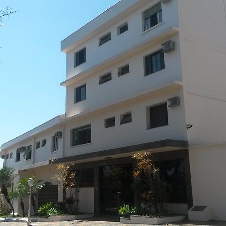 Universo Hotel Paulinia Luaran gambar
